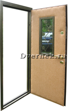 Входная металлическая дверь со склом для загородного дома