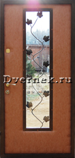 Входная металлическая дверь со стеклом от Dvernek.ru